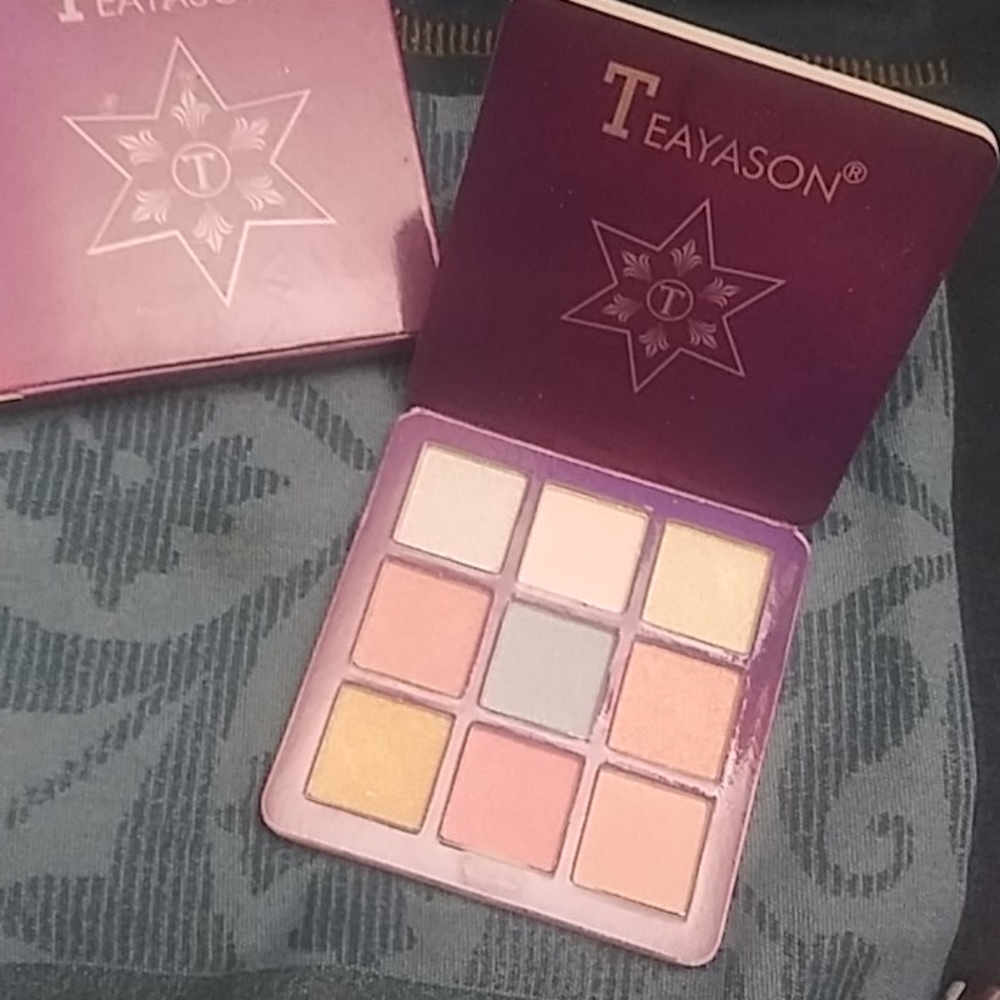 PICK 5 FOR 25 TEAYASON BEAUTY EYESHADOW PALETTE